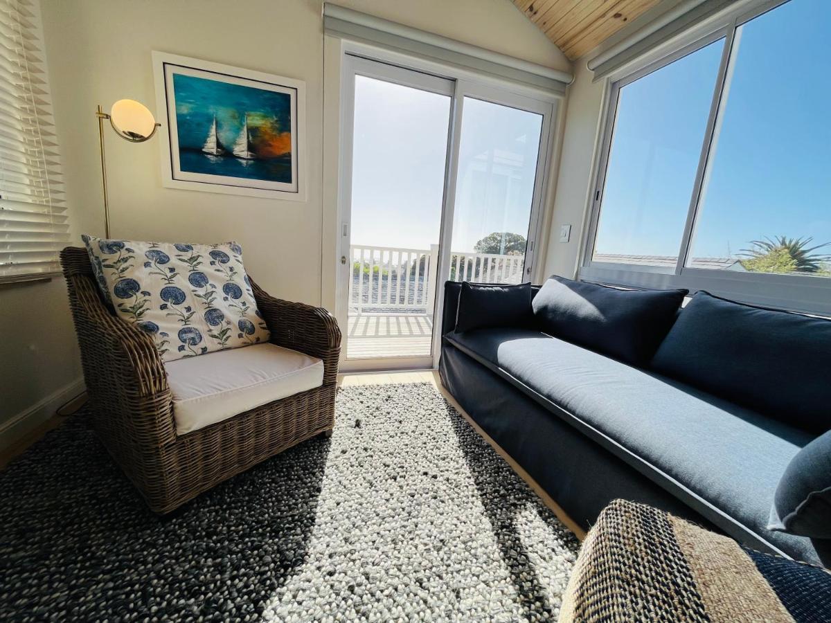 Moonshine - Two Bedroom House With Inverter Cape Town Bagian luar foto