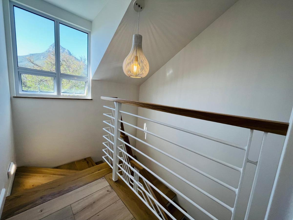 Moonshine - Two Bedroom House With Inverter Cape Town Bagian luar foto