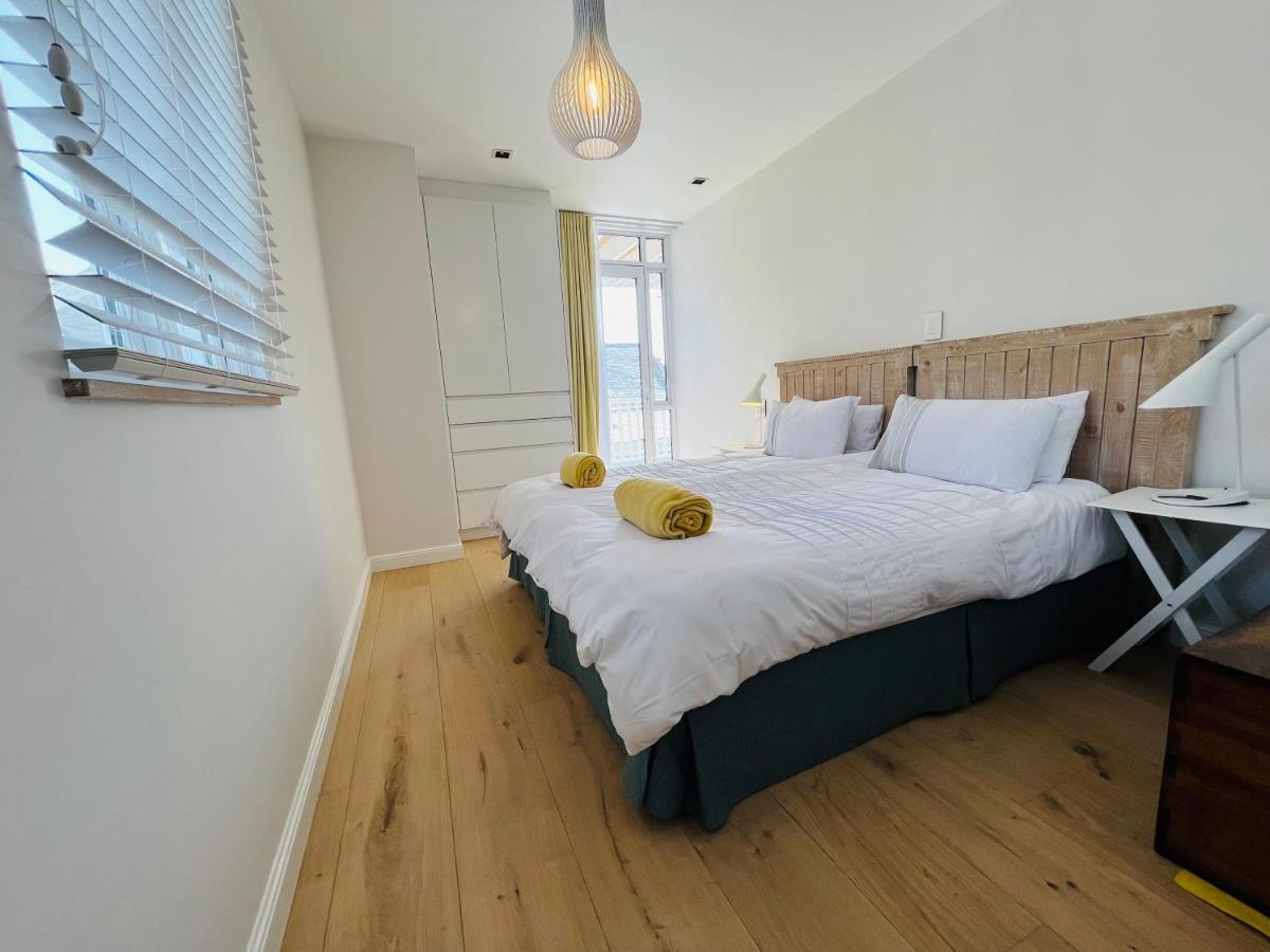 Moonshine - Two Bedroom House With Inverter Cape Town Bagian luar foto